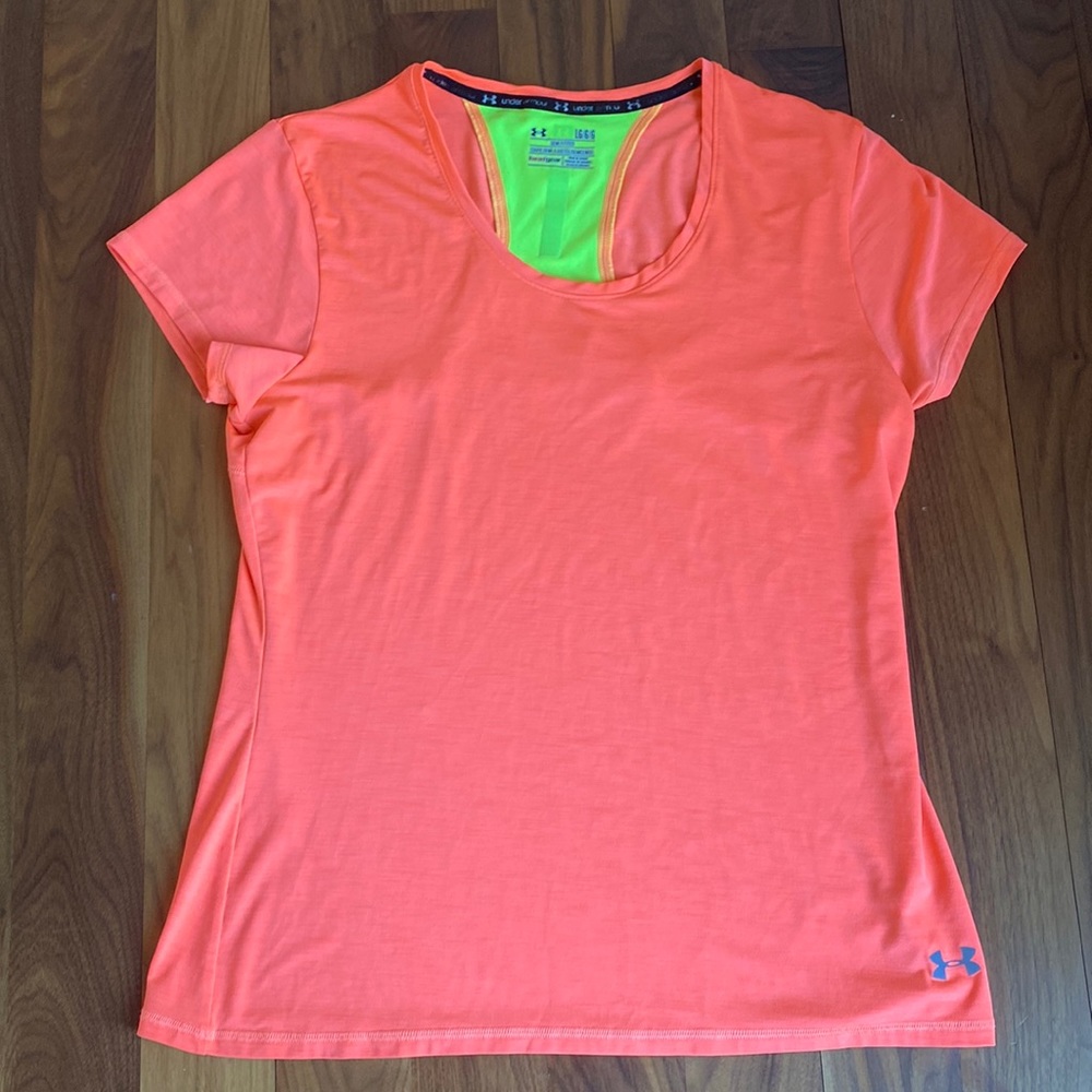 Under Armour semi-fitted Womens shirt